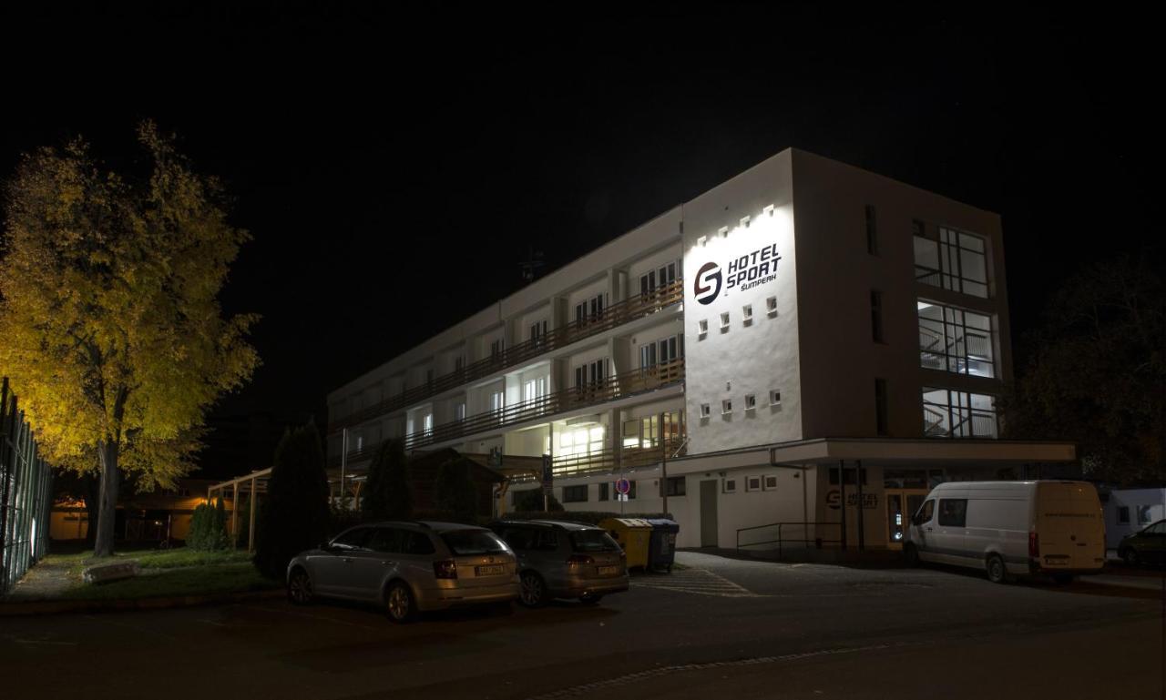 Hotel Sport Šumperk Esterno foto